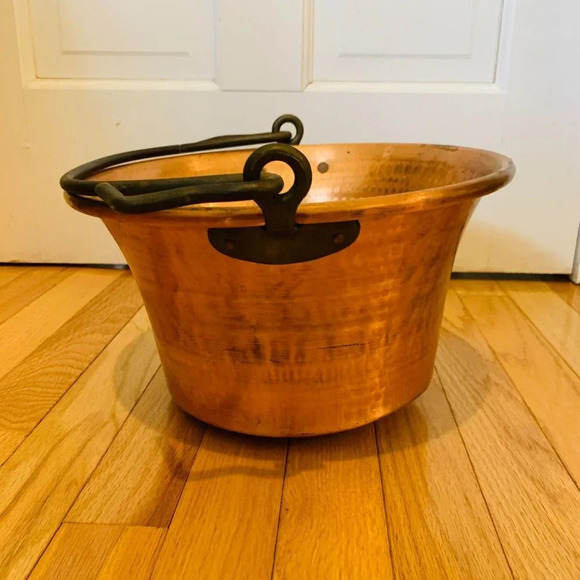 Other - FINE Antique HAND MADE COPPER KETTLE Dovetailed Hammered